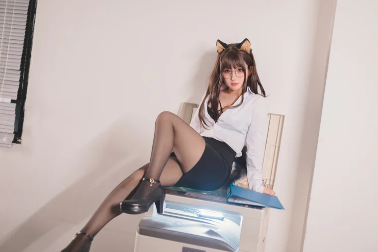[Coser] 桜井宁宁 Vol.039 柴犬秘书 preview 14