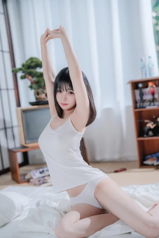 [Coser] 桜井宁宁 Vol.047 吊带女孩 preview 14