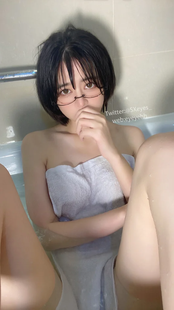 [Coser] 眼酱大魔王w Vol.091 风吕に入る preview 8