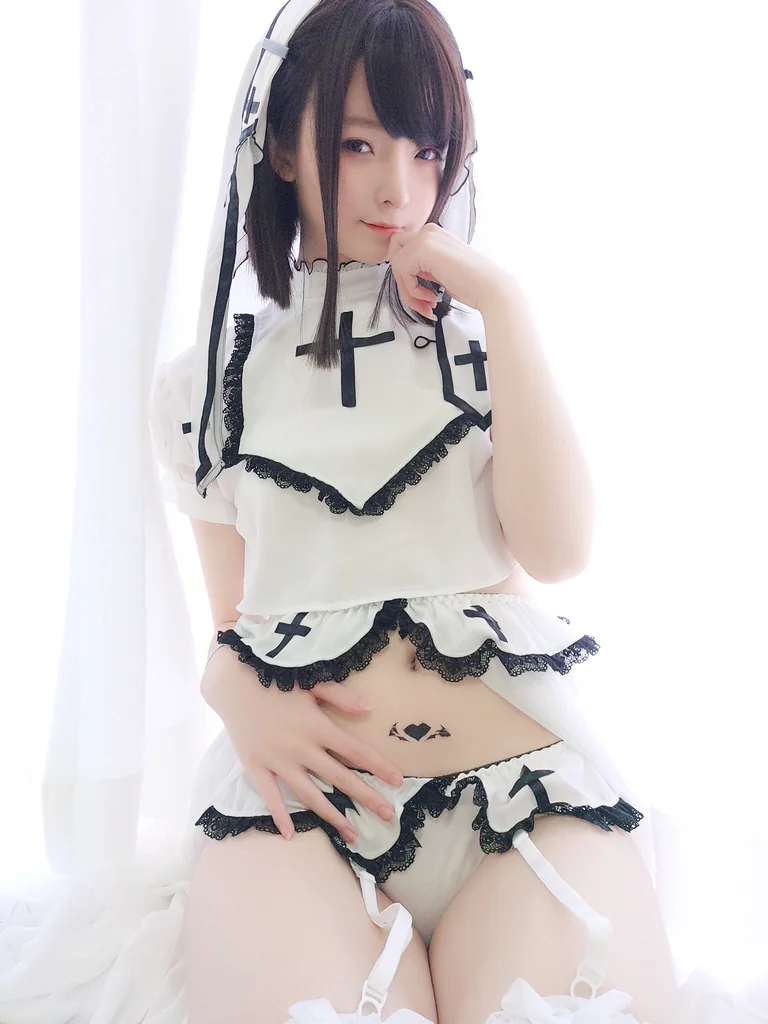 [Coser] u4e00u5c0fu592eu6cfd (yixiaoyangze) u767du4feeu5973 preview 14