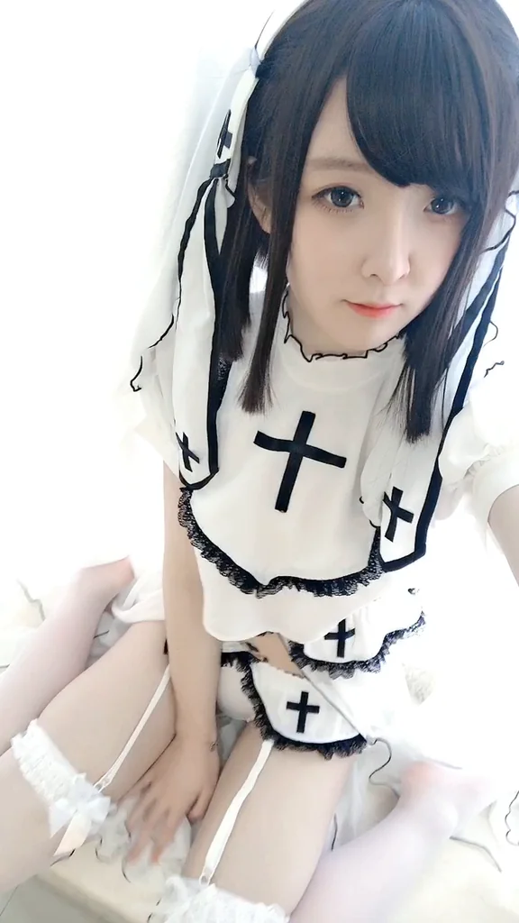 [Coser] u4e00u5c0fu592eu6cfd (yixiaoyangze) u767du4feeu5973 video 38
