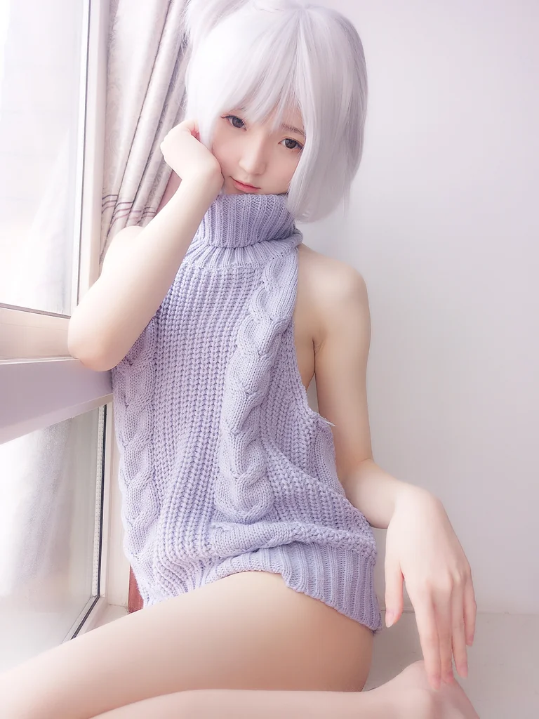 [Coser] 一小央泽 (yixiaoyangze) 高领毛衣 preview 3