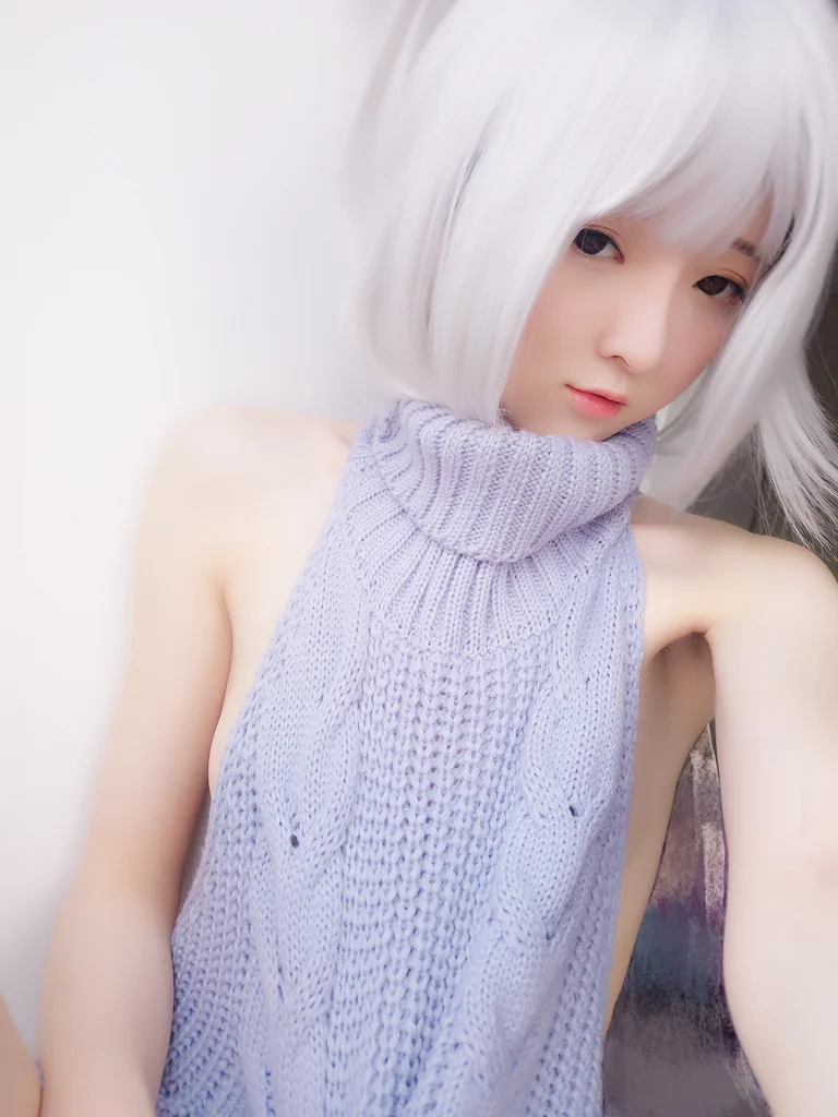 [Coser] 一小央泽 (yixiaoyangze) 高领毛衣 preview 4