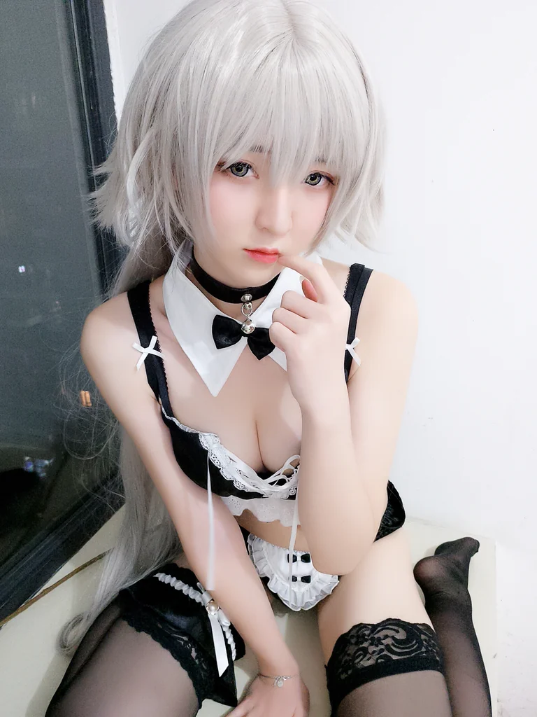 [Coser] 一小央泽 (yixiaoyangze) 黑兔 preview 3
