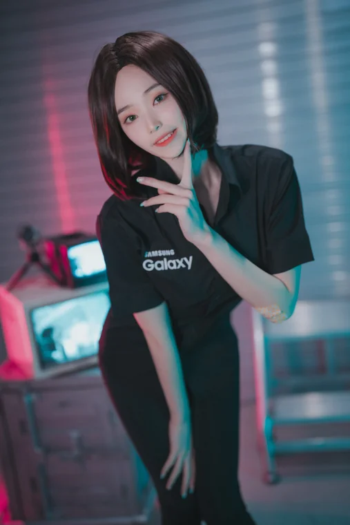 [DJAWA] Photo - Bambi (밤비) - “Hi Sam!” preview 1