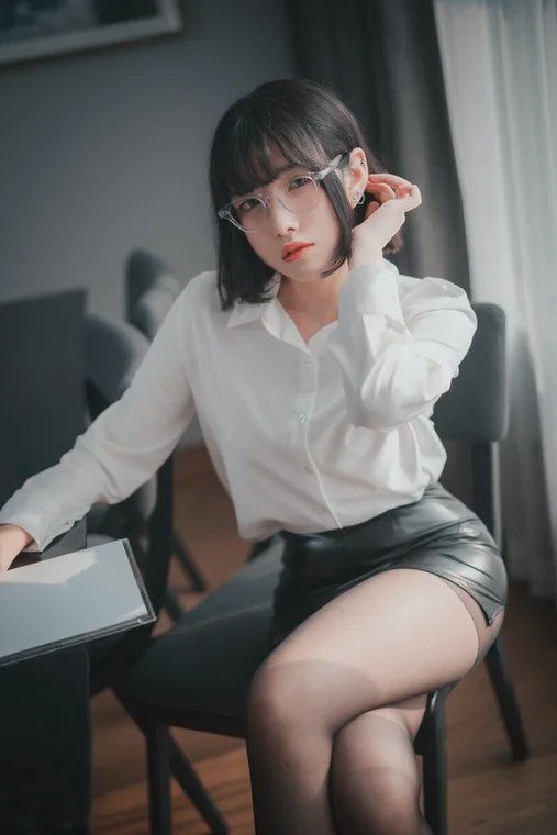 [DJAWA] Photo - Sonson (손손) - “Need Your Approval” preview 5