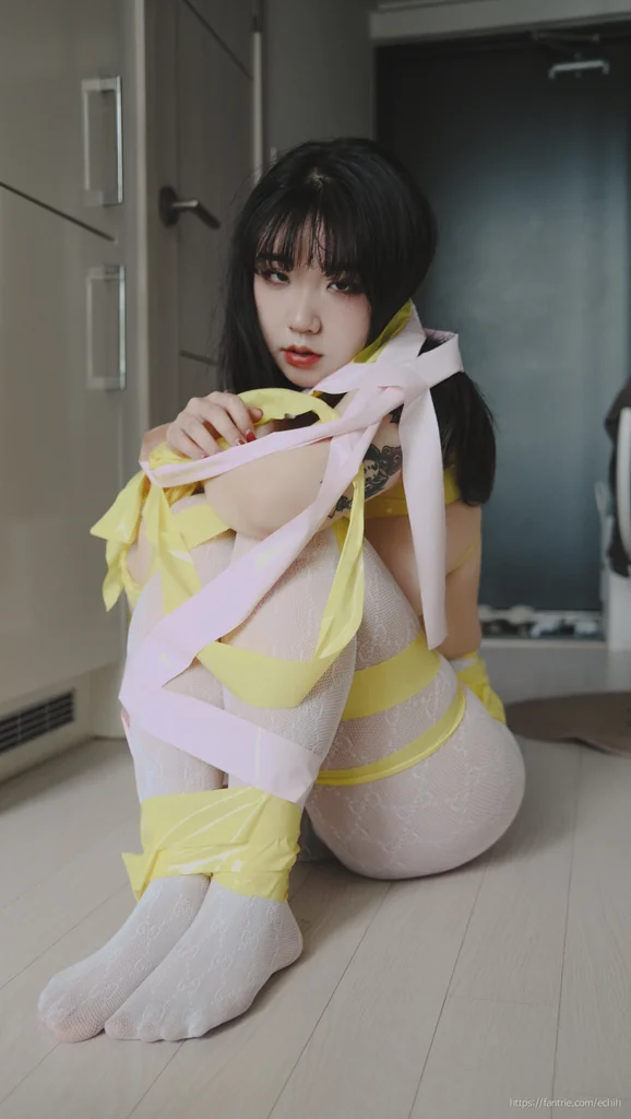 [Fantrie] Echi (uc774uce58) preview 50