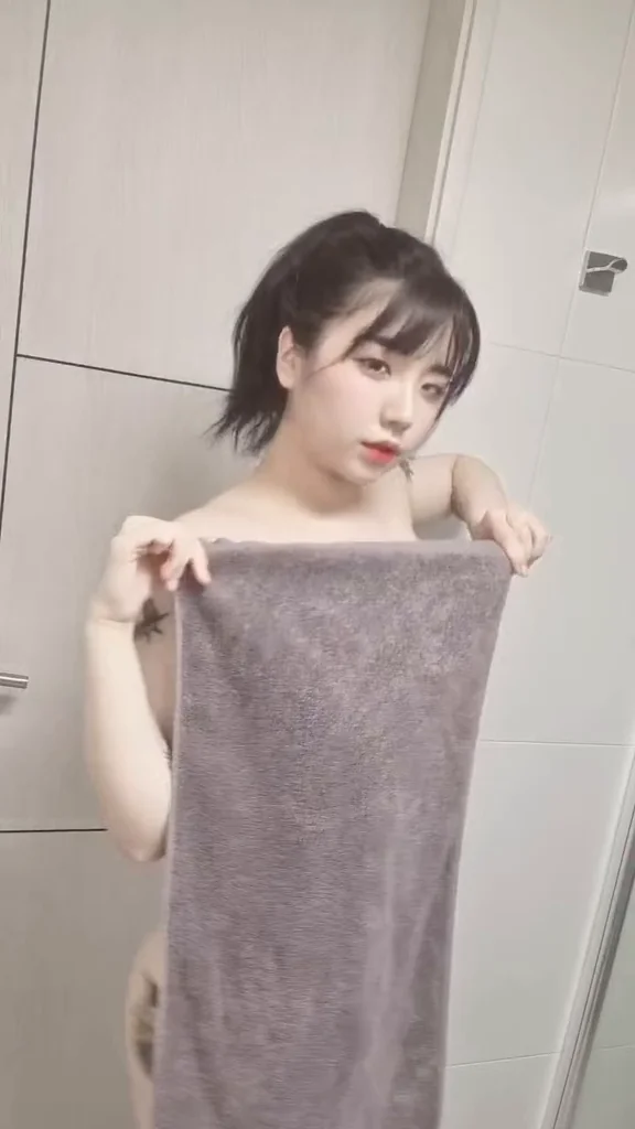 [Fantrie] Echi (uc774uce58) video 338