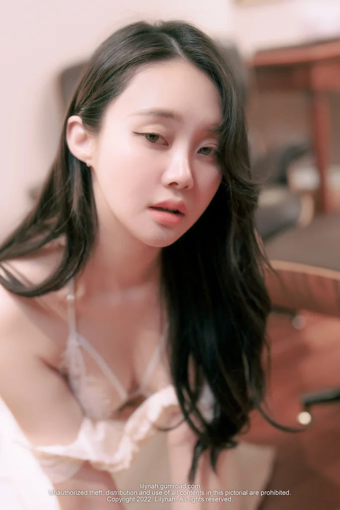 [Lilynah] Inah (이나) Vol.23 - Sixth Sense preview 1