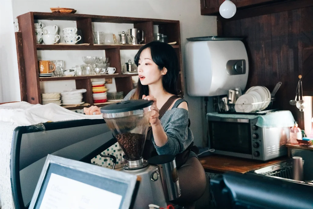 [Loozy] Bambi (밤비) - Cafe Alba preview 19