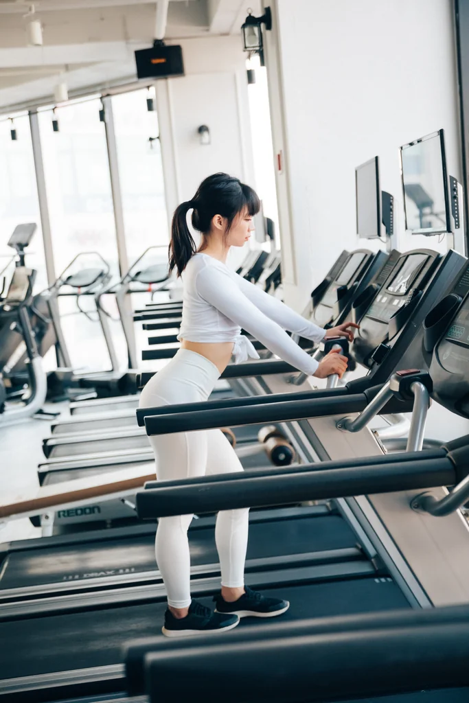 [Loozy] Kissme - Strip Fitness preview 8