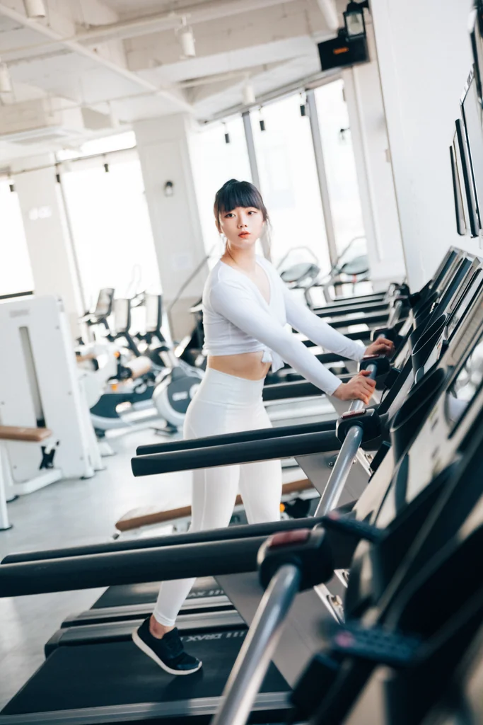 [Loozy] Kissme - Strip Fitness preview 9