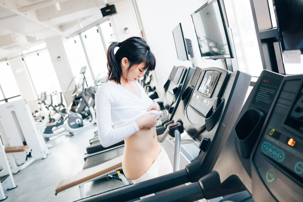 [Loozy] Kissme - Strip Fitness preview 17