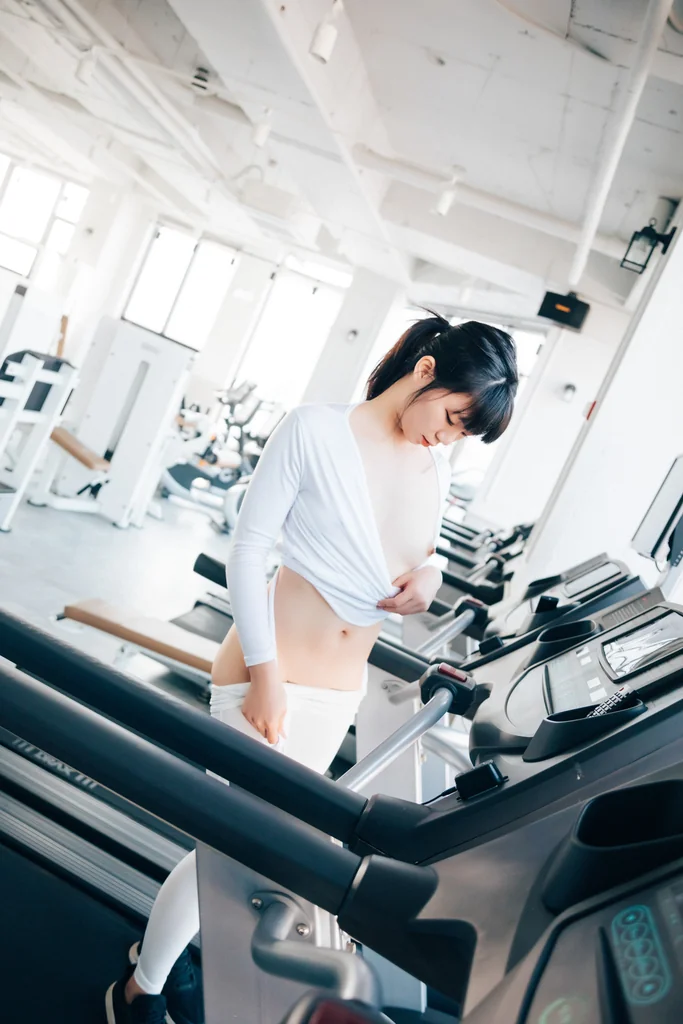 [Loozy] Kissme - Strip Fitness preview 18