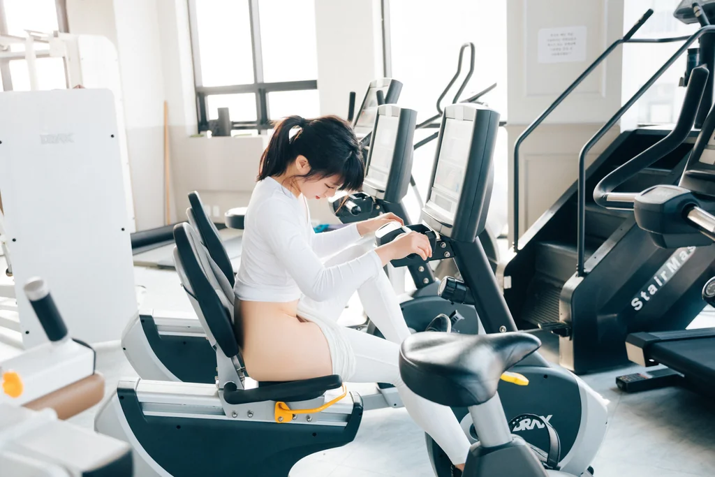 [Loozy] Kissme - Strip Fitness preview 25
