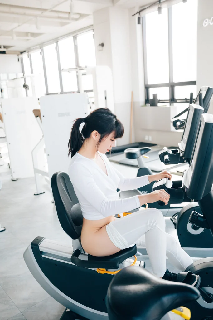 [Loozy] Kissme - Strip Fitness preview 27