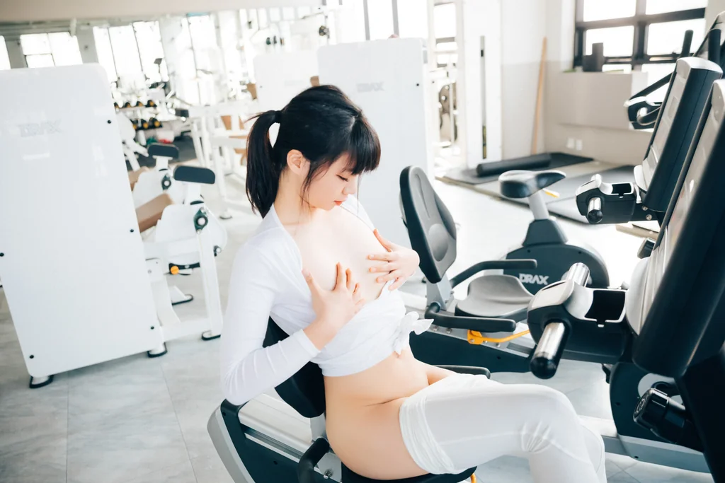 [Loozy] Kissme - Strip Fitness preview 29