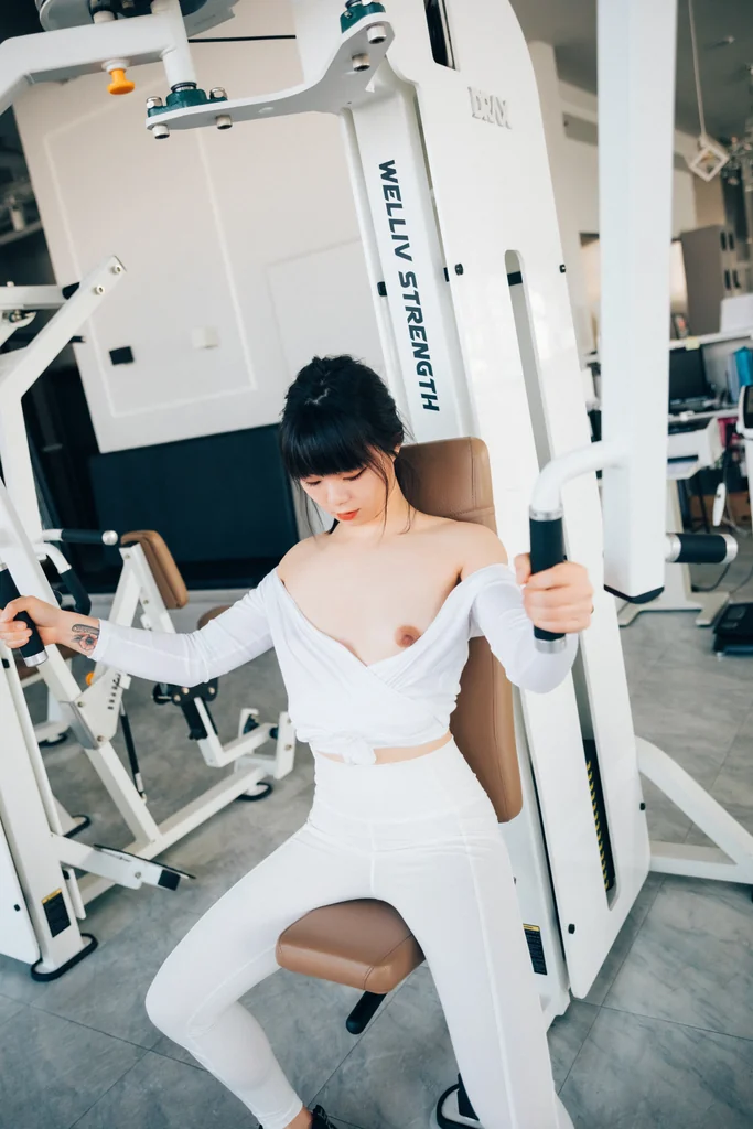 [Loozy] Kissme - Strip Fitness preview 34