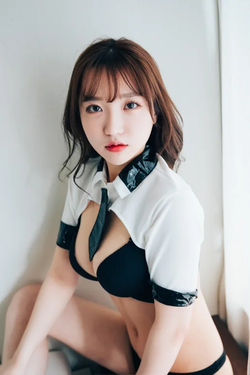 [Loozy] Maximum Vol.2 – Son Ye-Eun (손예은) preview 6