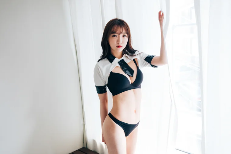 [Loozy] Maximum Vol.2 – Son Ye-Eun (손예은) preview 9