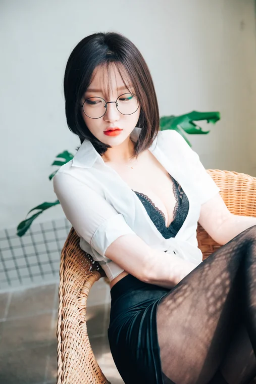 [Loozy] Officegirls Vacation Vol.1 Son Ye-Eun (손예은) preview 12