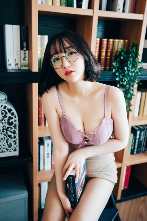 [Loozy] Son Ye-Eun (손예은) - Librarian Girl preview 13
