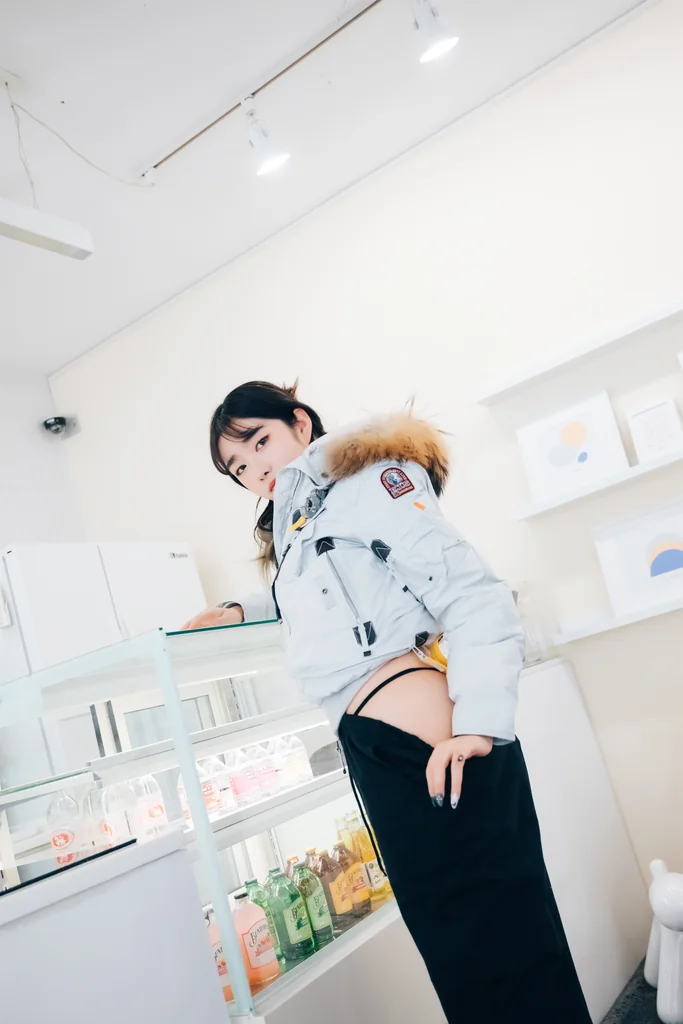[Loozy] Sonson - Nude Apron preview 3