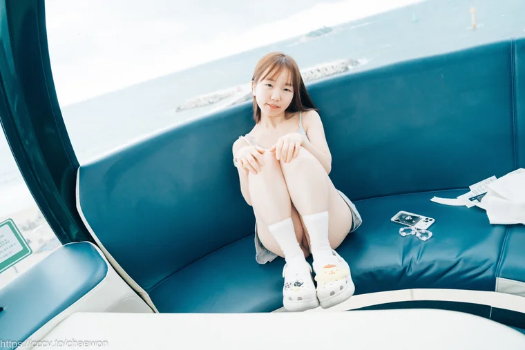 [Loozy] Yeri - The First Trip preview 12