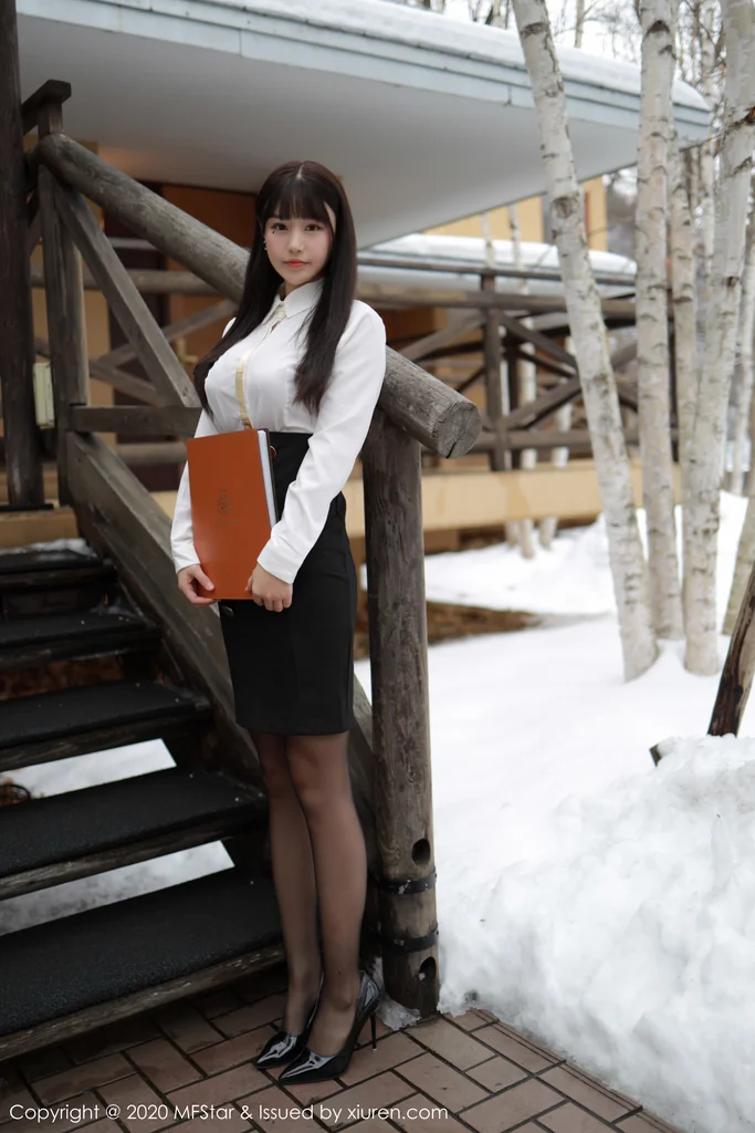 [MFStar] Vol.267 Zhu Ke Er (朱可儿Flower) preview 3