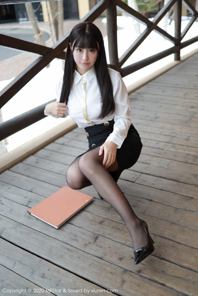 [MFStar] Vol.267 Zhu Ke Er (朱可儿Flower) preview 15