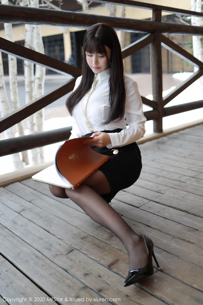 [MFStar] Vol.267 Zhu Ke Er (朱可儿Flower) preview 17