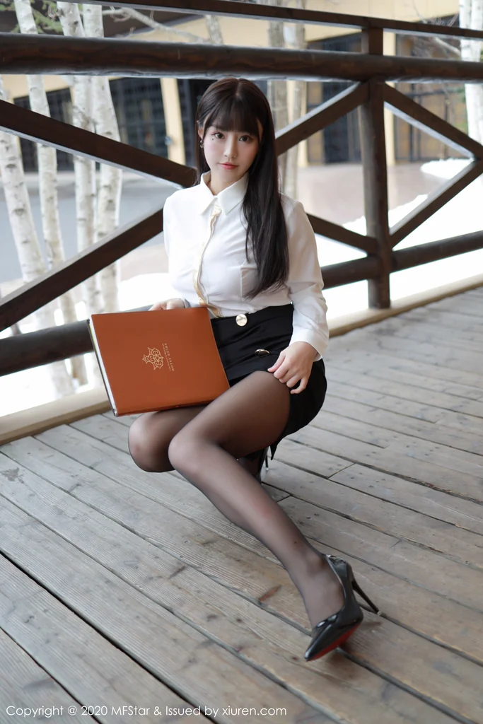 [MFStar] Vol.267 Zhu Ke Er (朱可儿Flower) preview 18