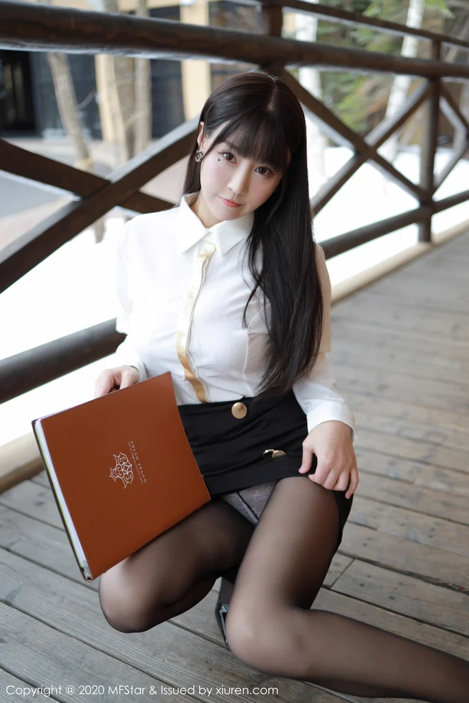 [MFStar] Vol.267 Zhu Ke Er (朱可儿Flower) preview 21