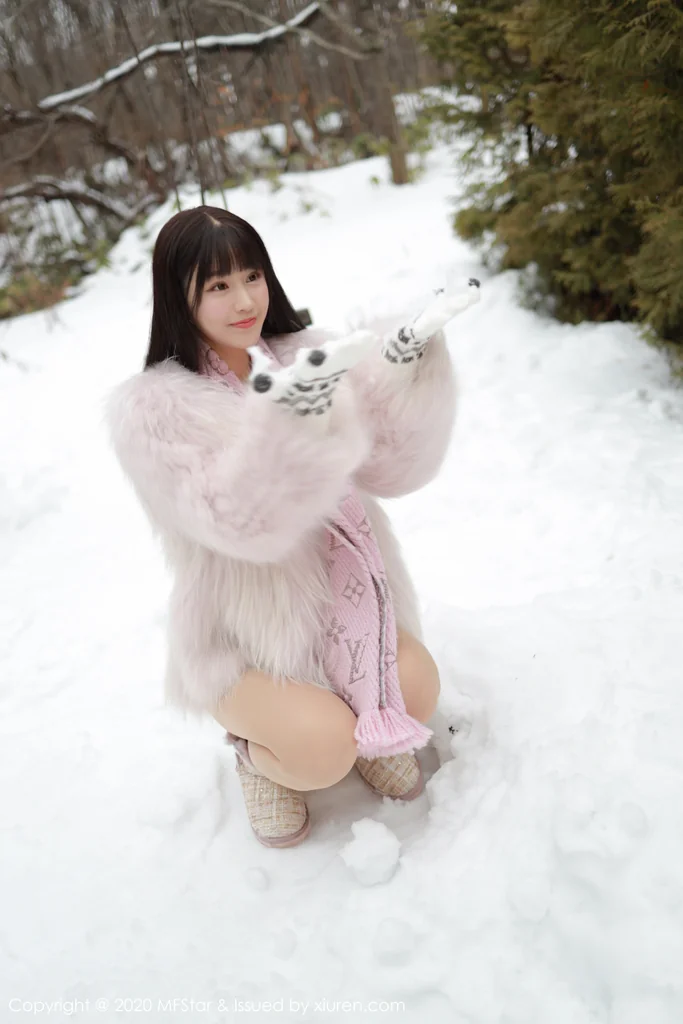 [MFStar] Vol.271 Zhu Ke Er (朱可儿Flower) preview 1