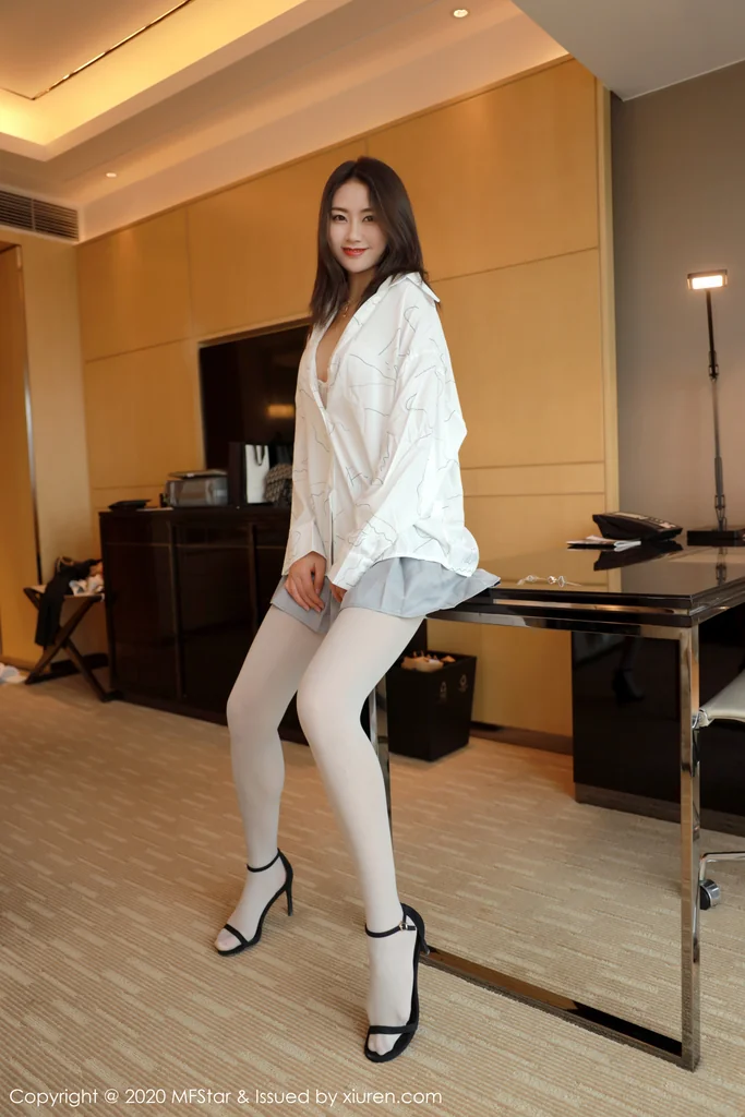 [MFStar] Vol.303 Fang Zi Xuan (方子萱) preview 14