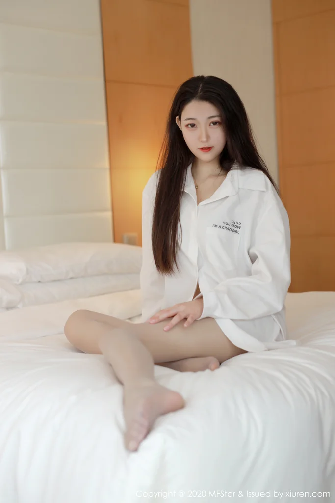 [MFStar] Vol.321 Laura张小妮 preview 1