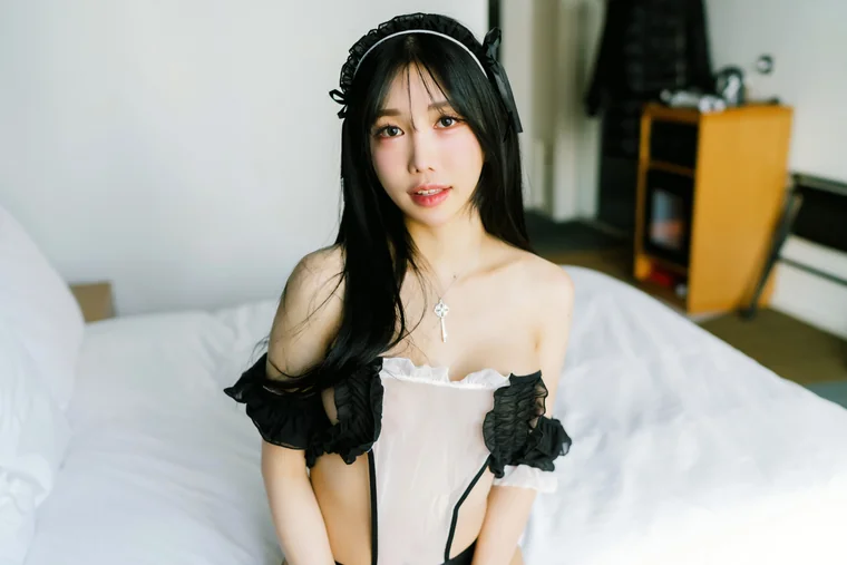[Moon Night Snap] Yunjin - How’s Today preview 16