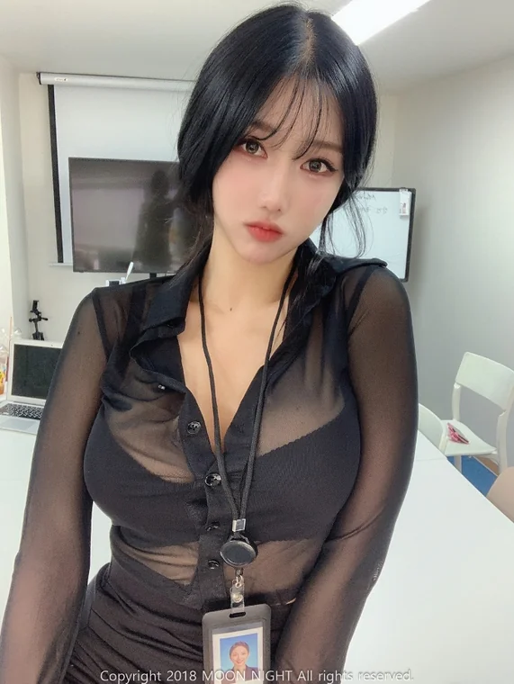 [Moon Night Snap] Yunjin - In The Office preview 4