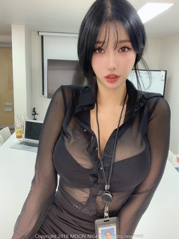 [Moon Night Snap] Yunjin - In The Office preview 5