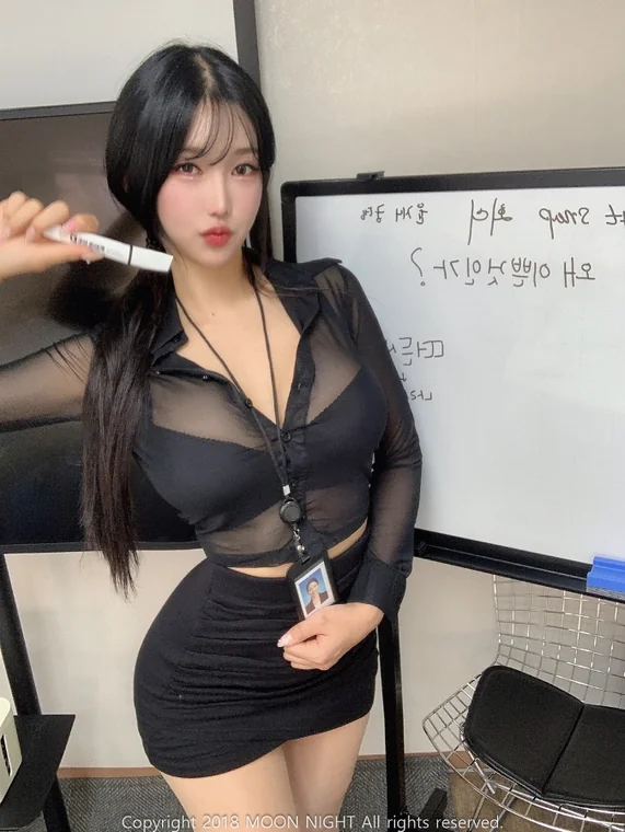 [Moon Night Snap] Yunjin - In The Office preview 15
