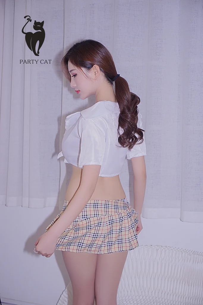 [PartyCat] Vol.062 土肥圆矮挫穷 (Tu Fei Yuan Ai Cuo Qiong) 周妍希 preview 9