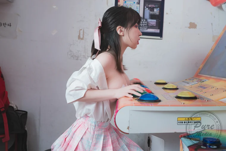 [Pure Media] Vol.187 Uhye preview 21