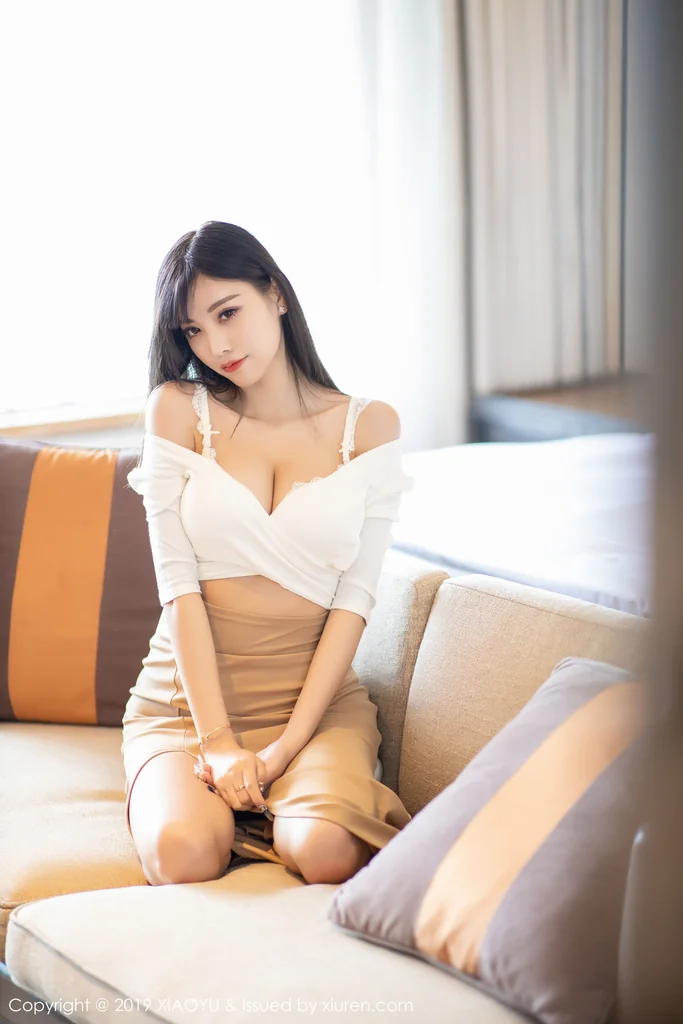 [XiaoYu] Vol.219 Yang Chen (杨晨晨sugar) preview 24