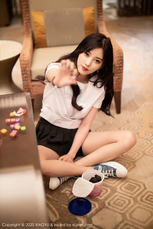 [XiaoYu] Vol.305 Yang Chen (杨晨晨sugar) preview 17