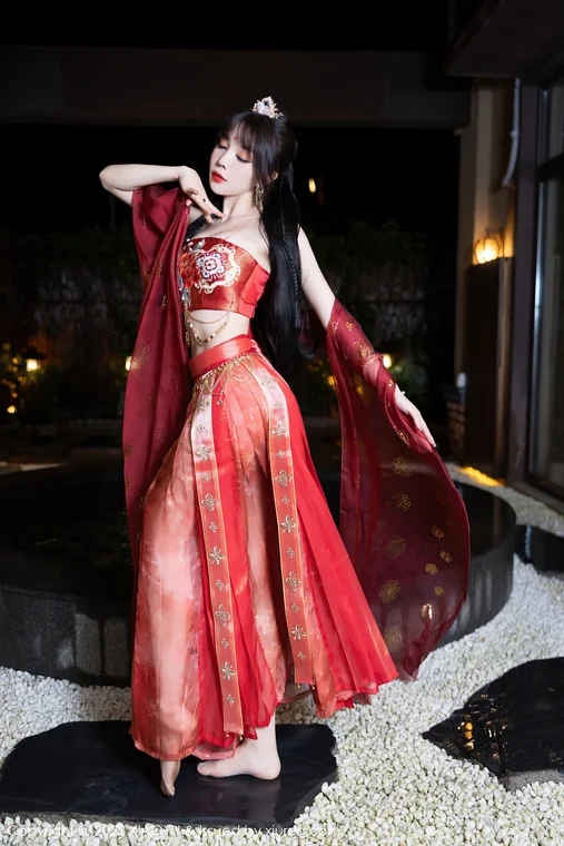 [XiaoYu] Vol.827 Booty - Zhizhi (芝芝) preview 2