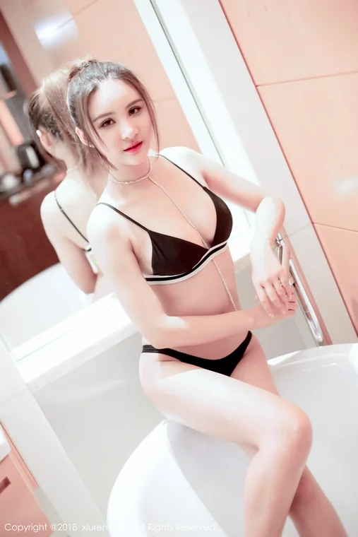 [XIUREN] No.1082 尹菲 solo 顾奈奈 emily preview 14
