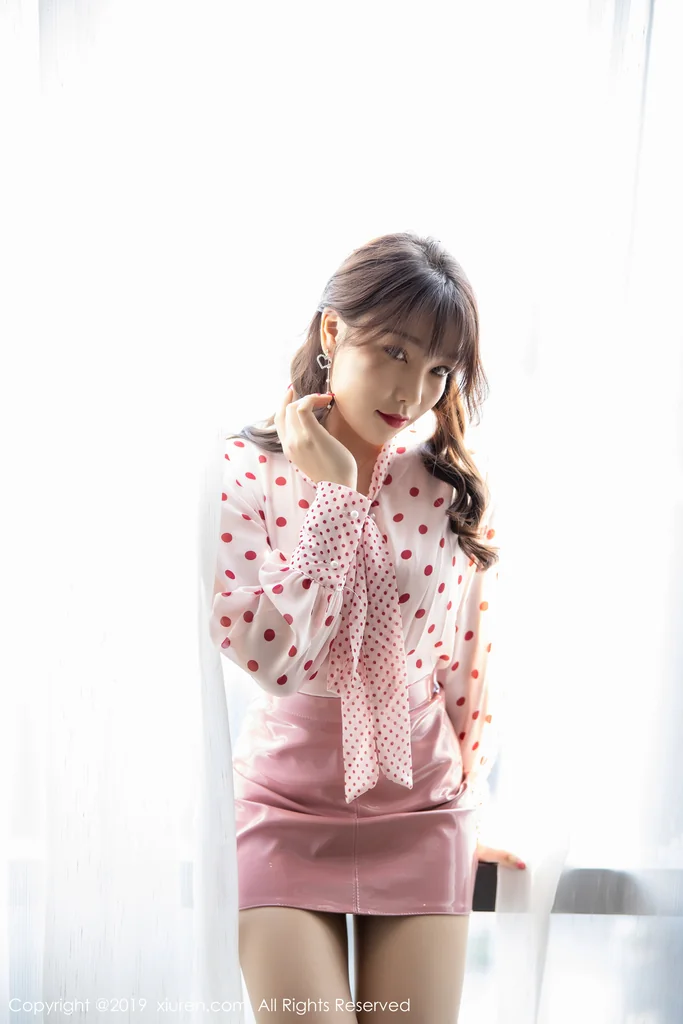 [XIUREN] No.1742 Booty - Zhizhi (芝芝) preview 11