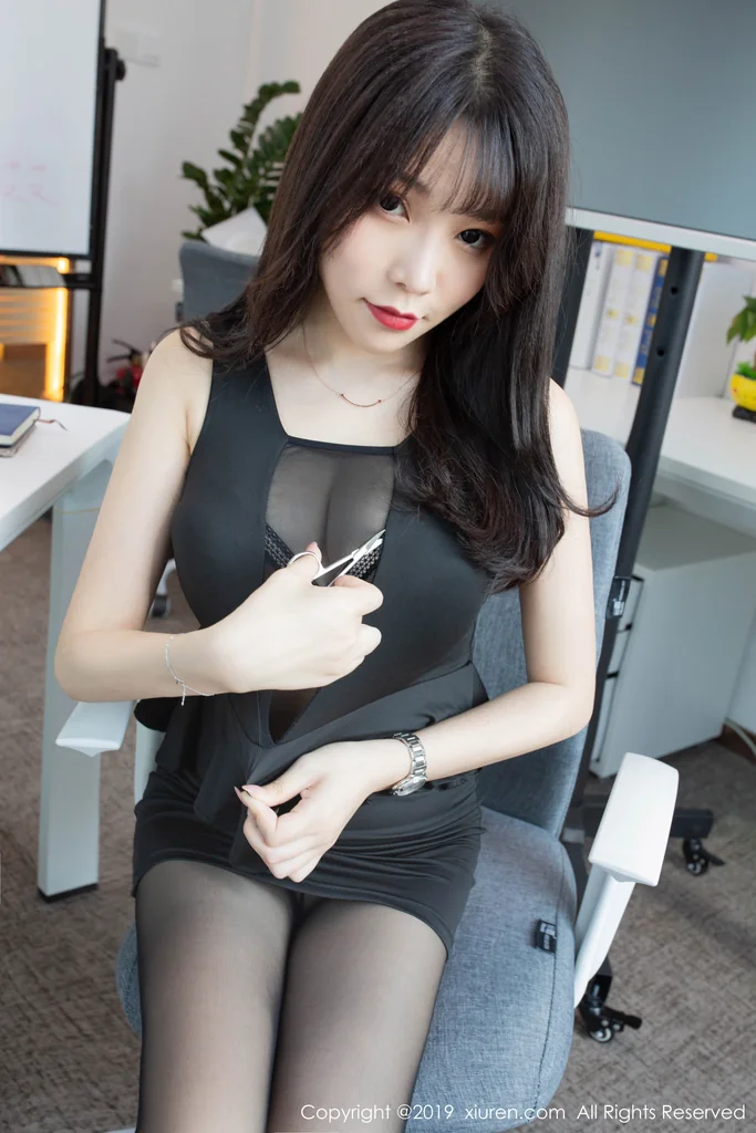 [XIUREN] No.1757 Booty - Zhizhi (芝芝) preview 16