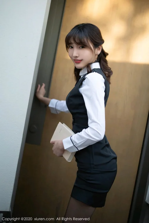 [XIUREN] No.2312 Lu Xuan (陆萱萱) preview 9