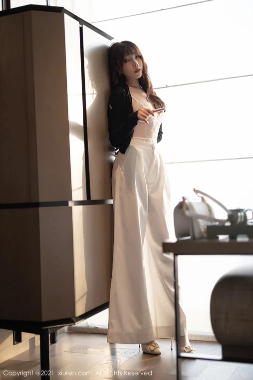 [XIUREN] No.3367 Booty - Zhizhi (芝芝) preview 5